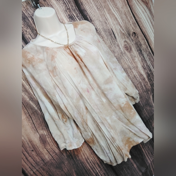 2 for$25! Maurices Elegant Cream and Tan Women's Top Size 2 - Picture 2 of 6